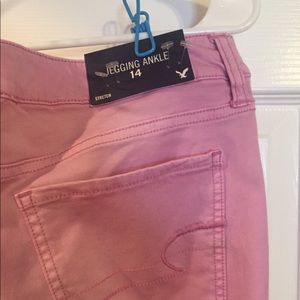 American Eagle Pink Jegging Ankle Pants